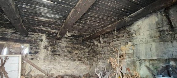 Casa de 4 habitaciónes en Prunetto, Italy No. 111009 19