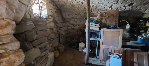 Casa de 4 habitaciónes en Prunetto, Italy No. 111009 32