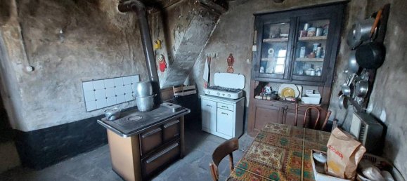 Casa de 4 habitaciónes en Prunetto, Italy No. 111009 27