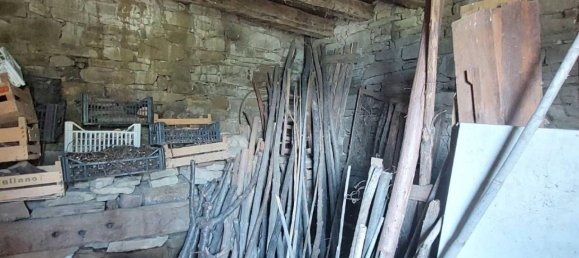 Casa de 4 habitaciónes en Prunetto, Italy No. 111009 16