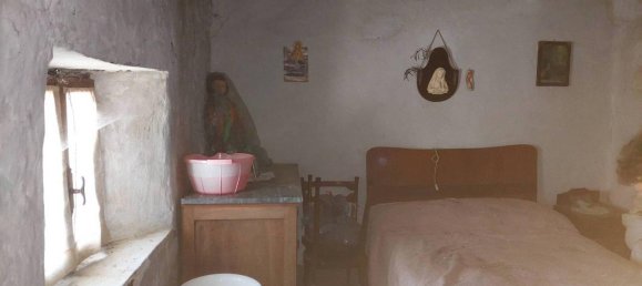 Casa de 4 habitaciónes en Prunetto, Italy No. 111009 28