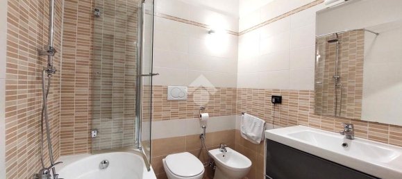 4 Schlafzimmer Wohnung in Ferrara, Italy, Nr. 343105 14