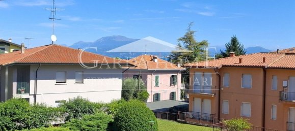 2 bedrooms Apartment in Desenzano del Garda, Italy No. 335595 2