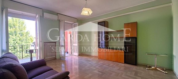 2 bedrooms Apartment in Desenzano del Garda, Italy No. 335595 3