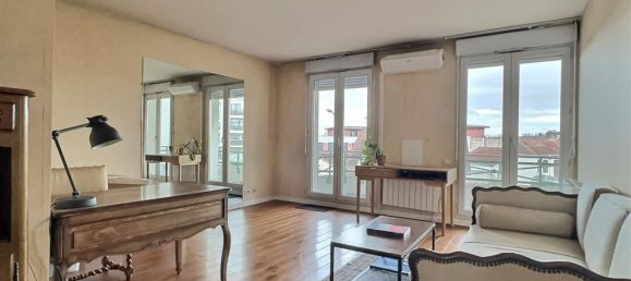 Apartamento de 2 dormitorios en Saint-Maur-des-Fosses, France No. 168579 2
