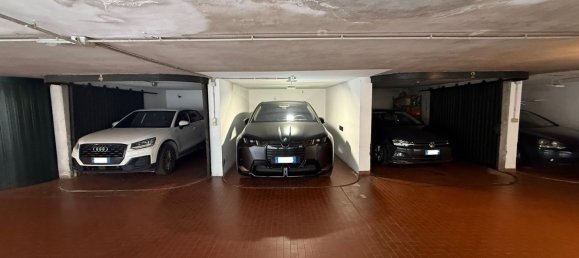 Гараж 15м² в Милан, Италия № 381407 2