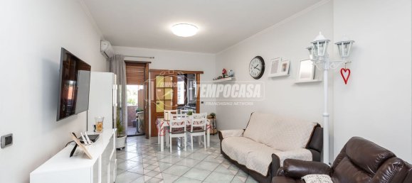 3-Zimmer Wohnung in Santena, Italy, Nr. 281180 2