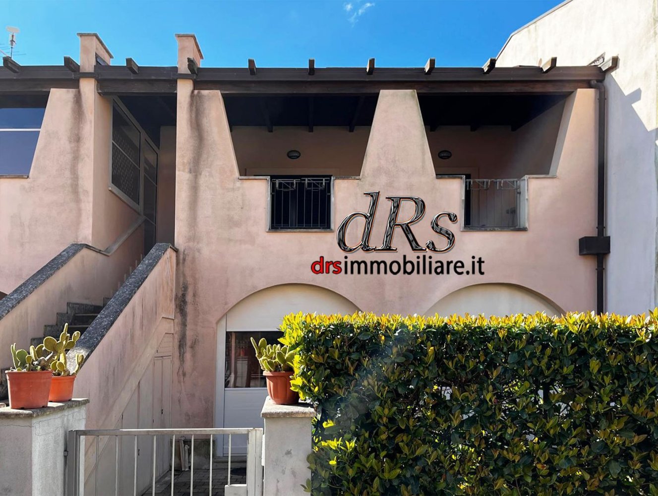 3 rooms Apartment in Policoro, Italy No. 125951