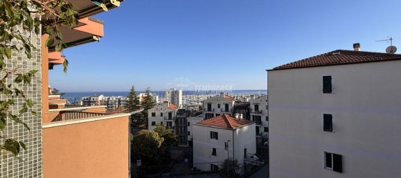 3 rooms Apartment in Varazze, Italy No. 187120 3