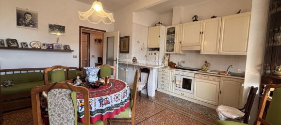 3 rooms Apartment in Varazze, Italy No. 187120 8