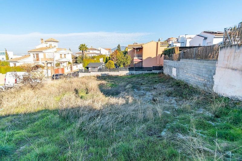 618m² Land in Granada, Spain No. 221637