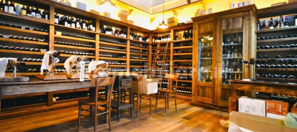 4 rooms Commercial property in Fiumicino, Italy No. 328356 5