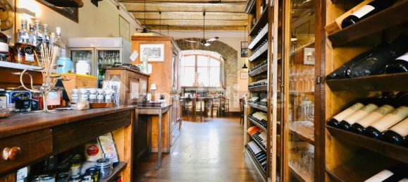 4 rooms Commercial property in Fiumicino, Italy No. 328356 3