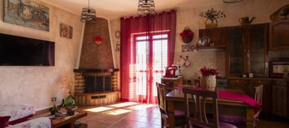 3 bedrooms Villa in Catanzaro, Italy No. 181908 2