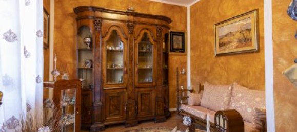 3 bedrooms Villa in Catanzaro, Italy No. 181908 4