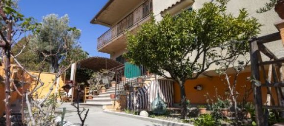 3 bedrooms Villa in Catanzaro, Italy No. 181908 19