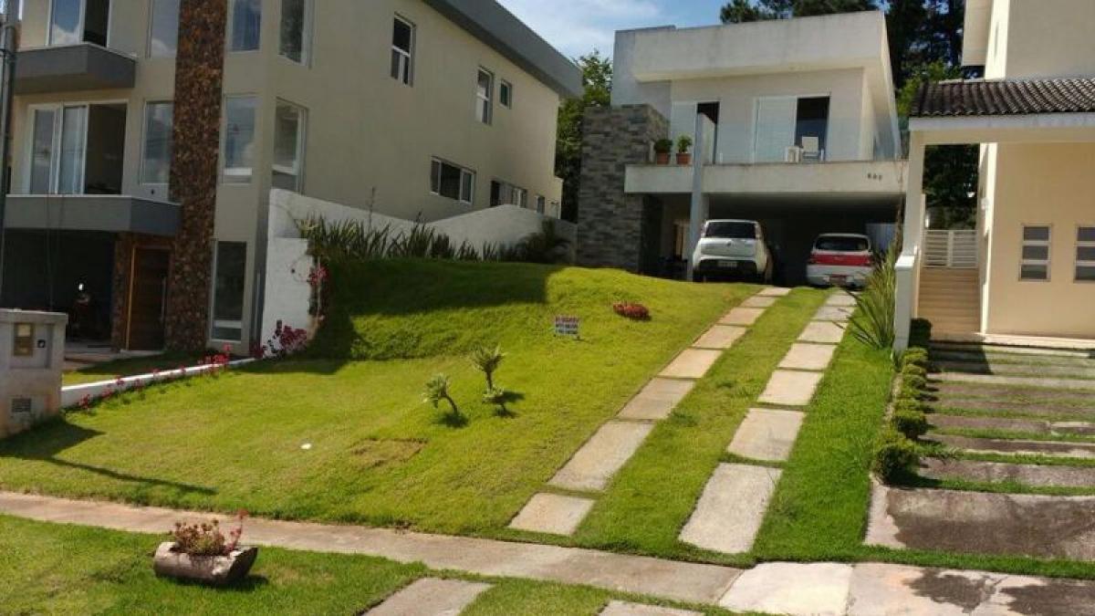 Casa de 3 dormitorios en Sao Paulo, Brazil No. 589119