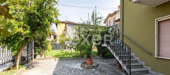 6-salle Villa à Spirano, Italy No. 288418 25