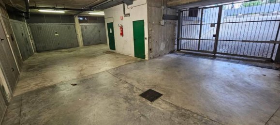 1 room Parking in Ventimiglia, Italy No. 24998 3