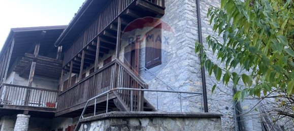 Casa de 10 habitaciónes en Arsiè, Italy No. 119474 8