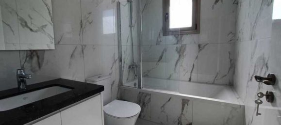 Квартира с 4 спальнями в Пафос, Кипр № 8161 14