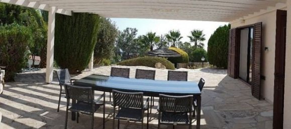 4 bedrooms House in Tala, Cyprus No. 9798 5