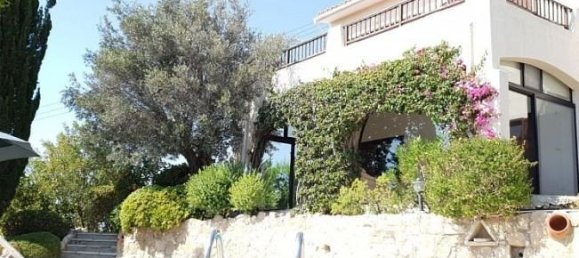 4 bedrooms House in Tala, Cyprus No. 9798 2