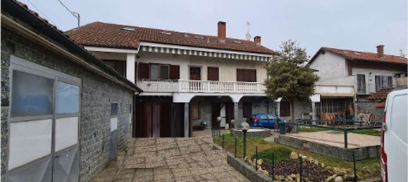 14 rooms House in Carignano, Italy No. 211876 2