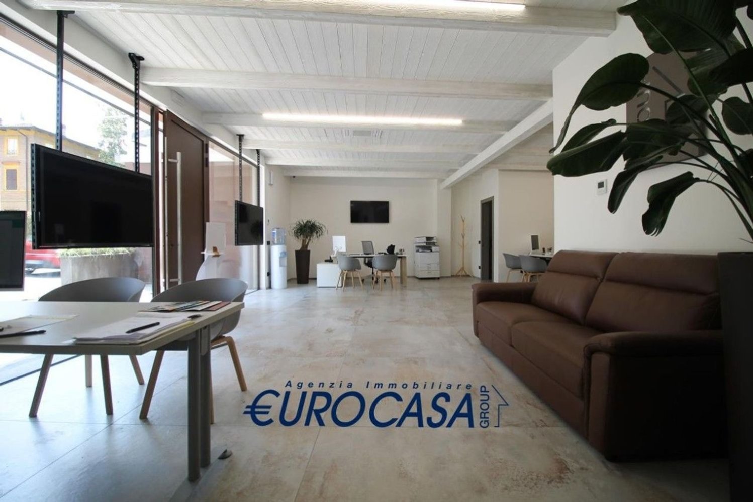 2-Zimmer Gewerbliche Immobilie in Formigine, Italy, Nr. 92692