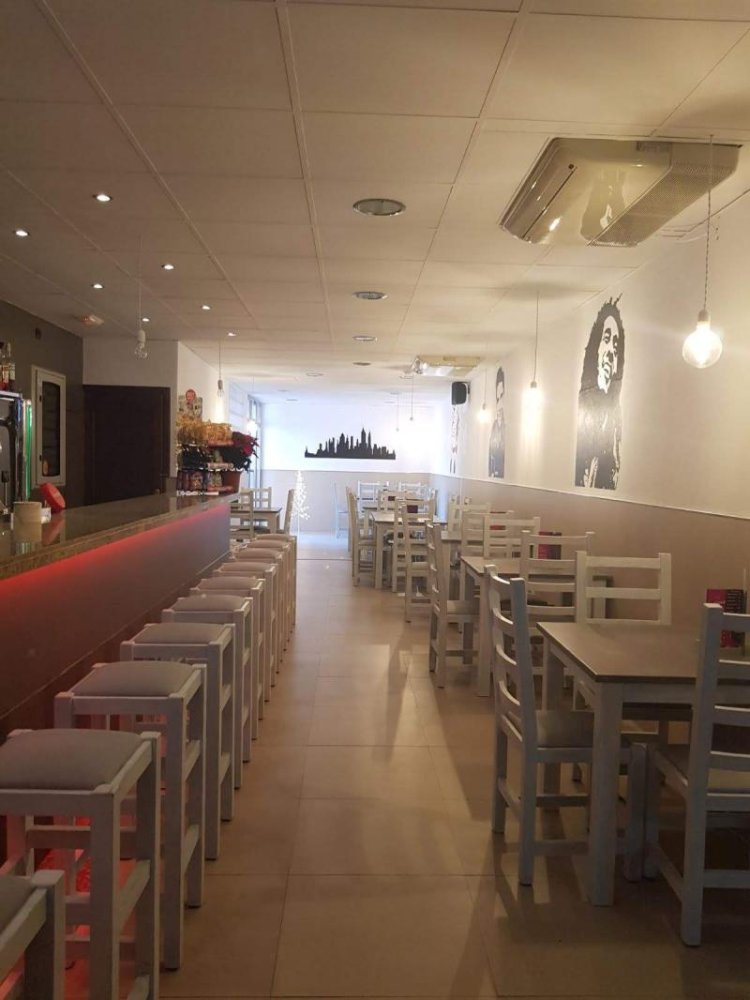 3 bedrooms Commercial property in Vilafranca De Bonany, Spain No. 14148