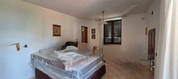 5 bedrooms House in Torre Annunziata, Italy No. 341281 10