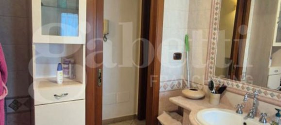 5 bedrooms House in Torre Annunziata, Italy No. 341281 39