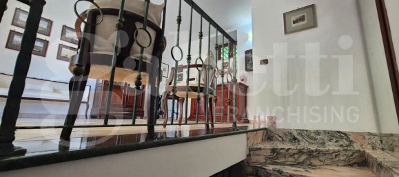 5 bedrooms House in Torre Annunziata, Italy No. 341281 28