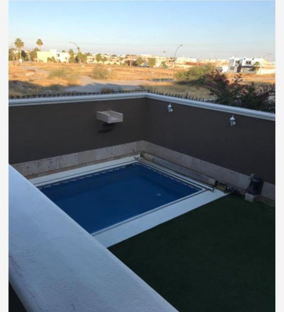 4 bedrooms House in Playa Vicente, Mexico No. 152315