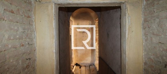 384m² Building in Bagnacavallo, Italy No. 289748 14