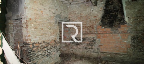 384m² Building in Bagnacavallo, Italy No. 289748 5