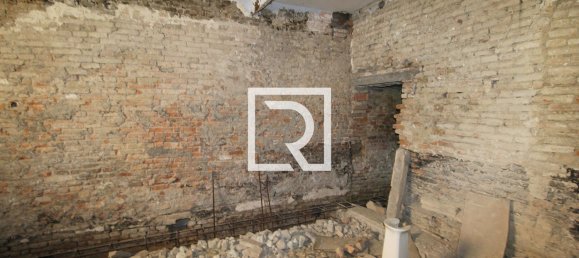 384m² Building in Bagnacavallo, Italy No. 289748 2