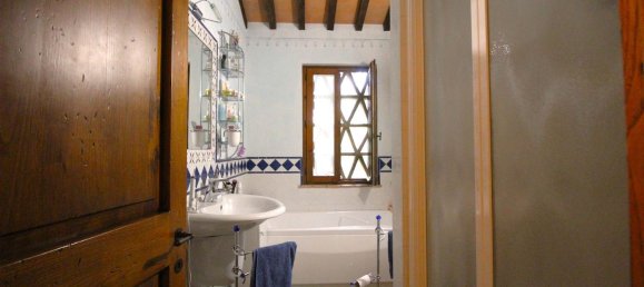 7-salle Villa à Poggibonsi, Italy No. 78287 17