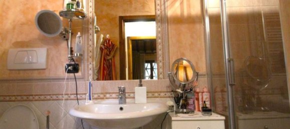 7-salle Villa à Poggibonsi, Italy No. 78287 16