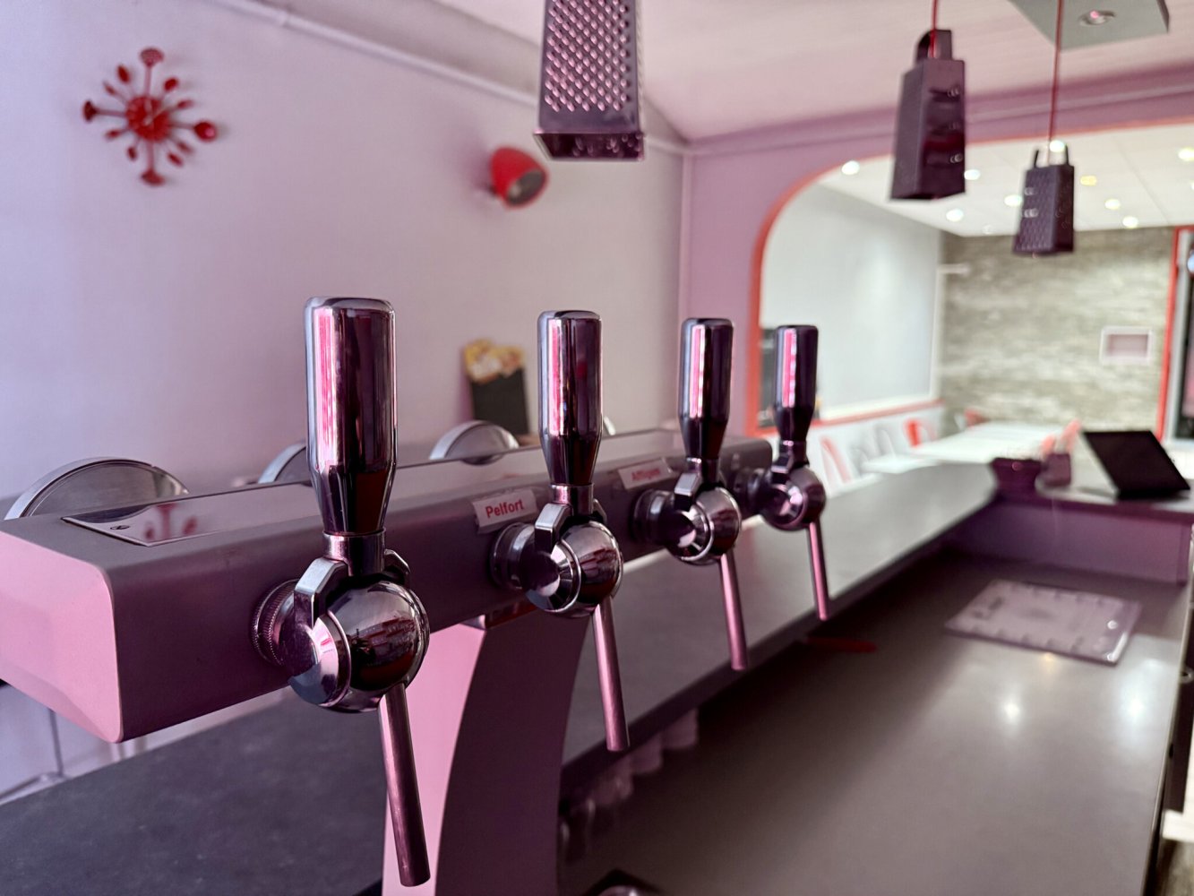 120m² Commercial property in Clermont-Ferrand, France No. 355827