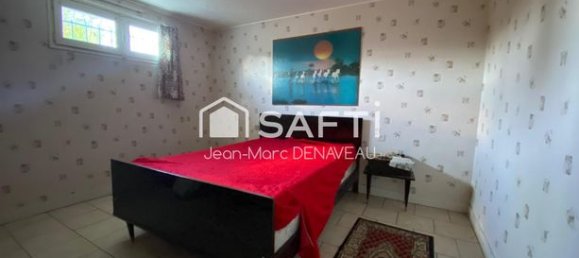 4 Schlafzimmer Haus in Richelieu, France, Nr. 301550 12