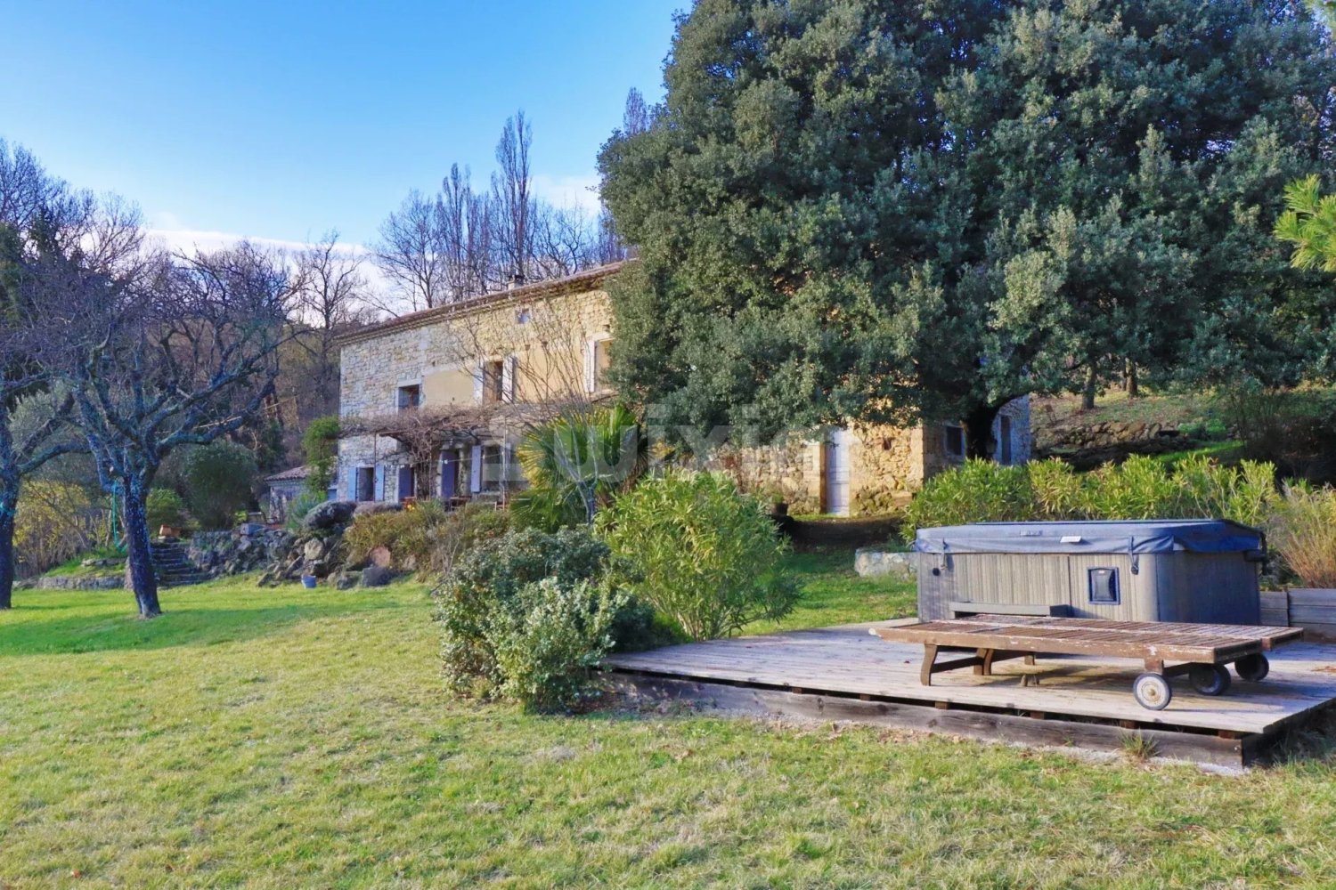 Дом с 4 спальнями в Ле Поэ-Лаваль, Франция № 246736