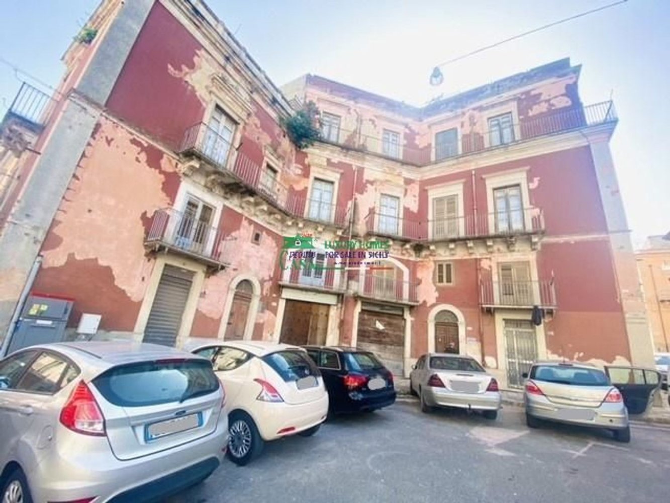 10 rooms House in Ragusa, Italy No. 216958