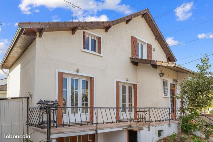 3 Schlafzimmer Haus in Villemomble, France, Nr. 310784