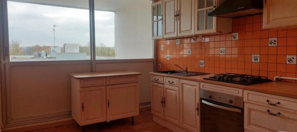 Apartamento de 2 dormitorios en Nogent-sur-Oise, France No. 157468 6