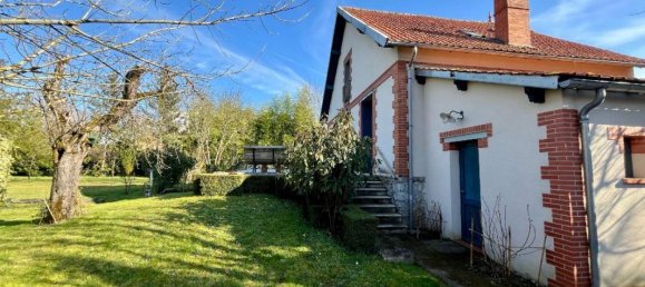 3 bedrooms House in Beaumont-du-Gatinais, France No. 192054 4