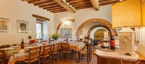  Castillos de 15 dormitorios en Castelnuovo Berardenga, Italy No. 57575 10