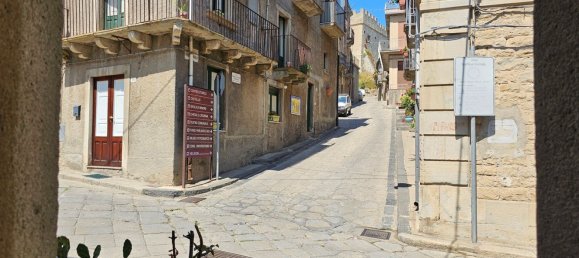 8 bedrooms Castles in Montalbano Elicona, Italy No. 311041 26