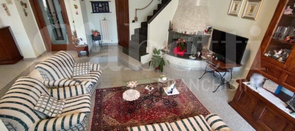 Villa de 4 dormitorios en Asciano, Italy No. 288736 3