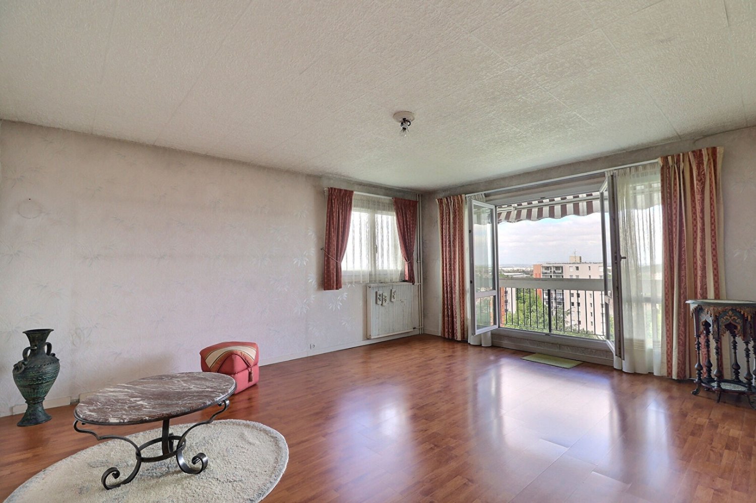 4-Zimmer Wohnung in Taverny, France, Nr. 364057